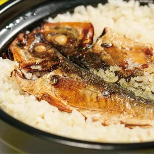 割烹立つよし　まるごとほぐしめし２合炊き　鯵の開