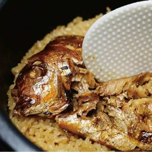 割烹立つよし　まるごとほぐしめし２合炊き　鯛